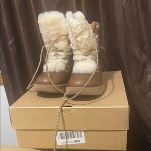 UGG Tan and Cream Fur Winter Boots